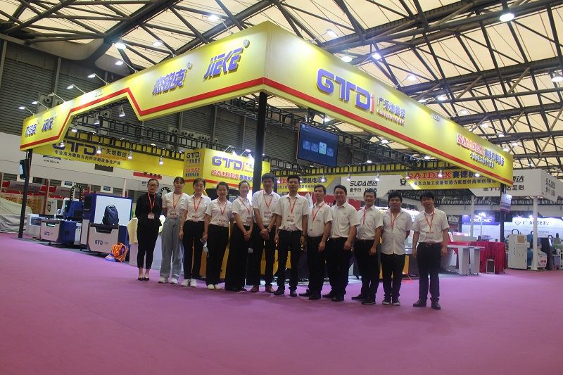 好博体育数控带您直击2020上海广告展展会现场